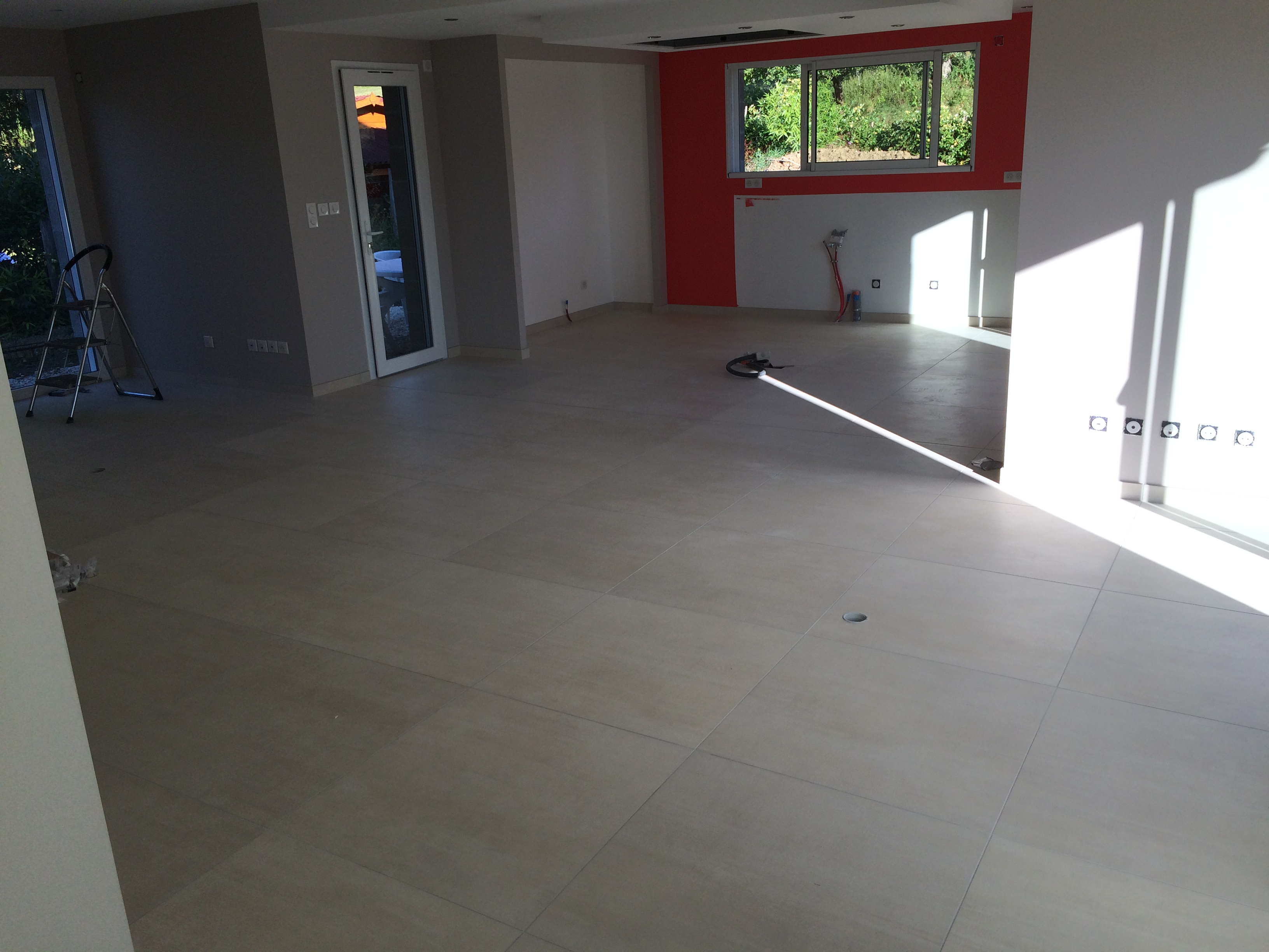 Pose droite de carrelage 90x90