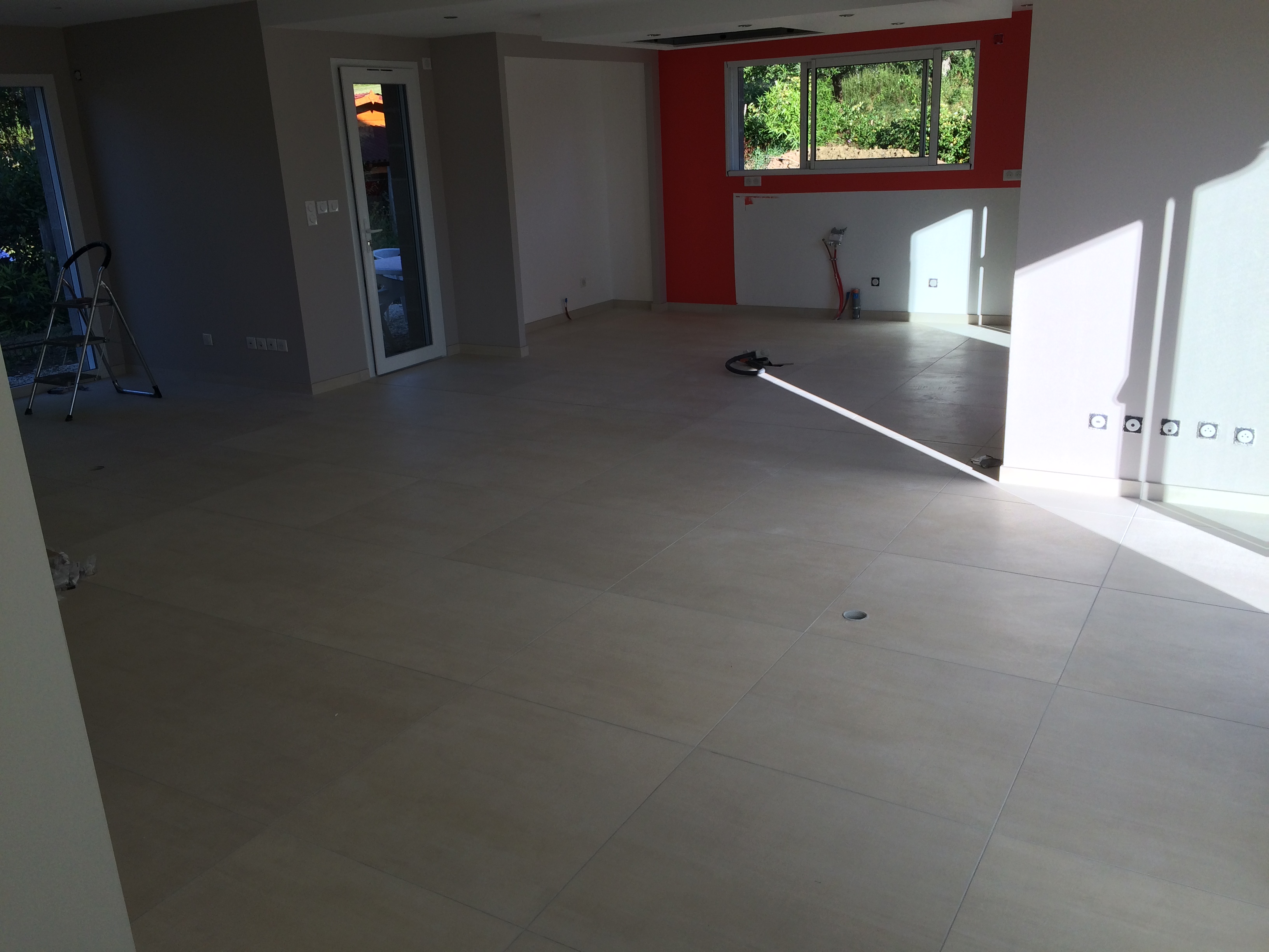 Pose droite de carrelage 90x90